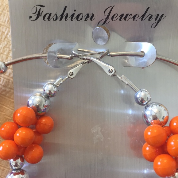 Big Time Fun Hoop Earrings - Picture 3 of 6